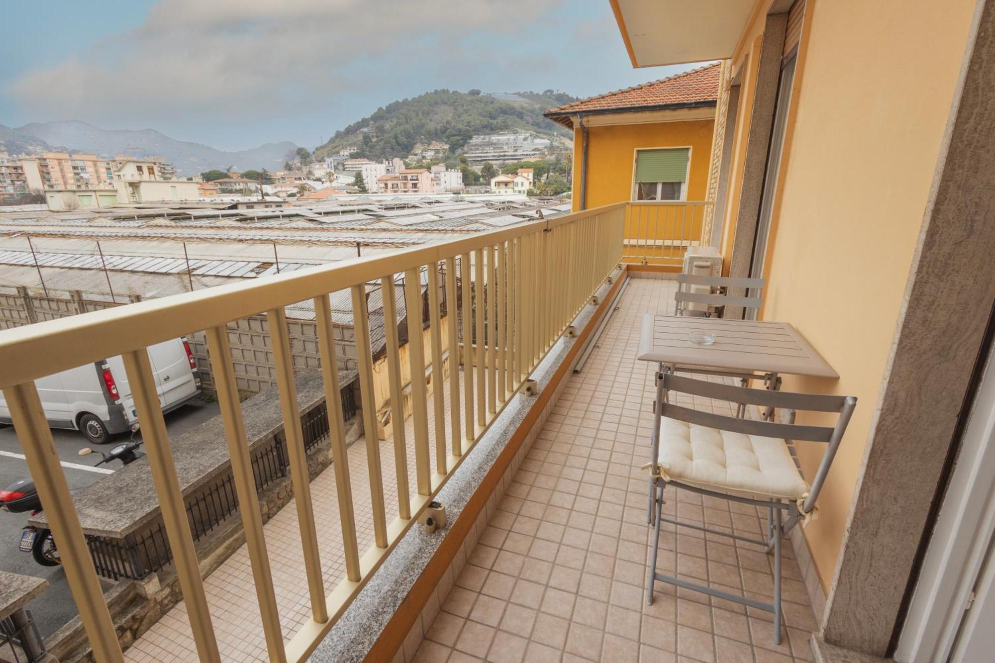 Ferienwohnung La Casa Della Posta Vallecrosia Exterior foto